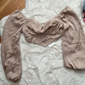 Adorable hello molly crop top, cowl neck, big sleeves